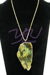 Ultimate Labradorite Pendant