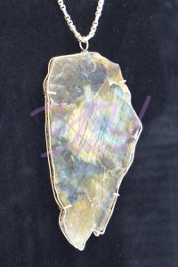 Ultimate Labradorite Pendant